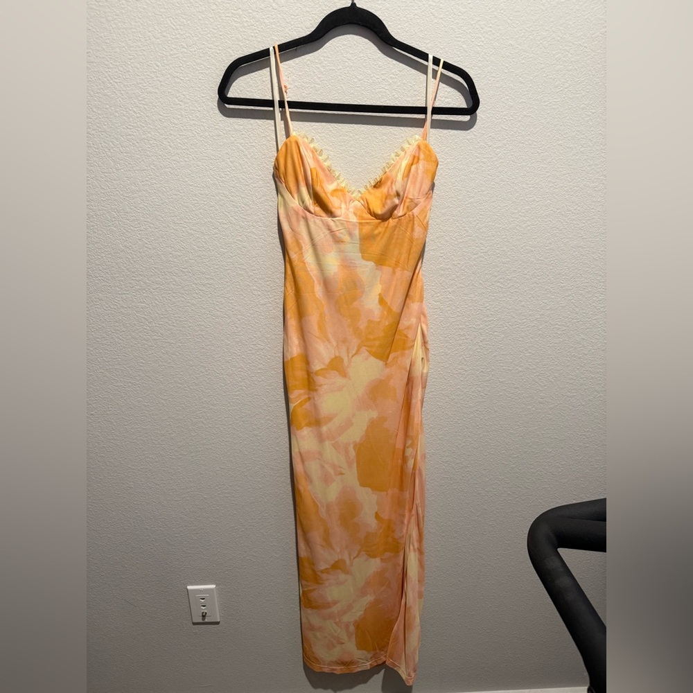 Hello Molly WARMTH OF LOVE MESH MAXI DRESS ORANGE - Picture 5 of 10